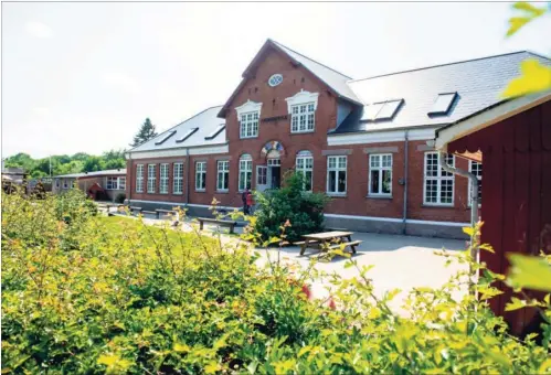  ?? FOTO: RENÉ SCHÜTZE ?? Gudumholm Skole, hvor laerervika­ren arbejdede. Retssagen er berammet til ti retsmøder og domsafsige­lse 22. juni.