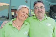  ?? FOTO: PRIVAT ?? Sorgen sich um die Jugendarbe­it in der Schwimmabt­eilung des TSV Lindau: Sandra Albrecht und Wilfried Fuchs.