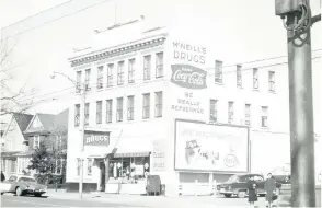  ??  ?? Close to the General Hospital at Broad and 14th Avenue, Mcneill’s Drugs (c. 1962) once did business where a 7-Eleven now resides.