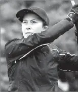  ?? Special to The Daily Courier ?? Samantha Copeland of the UBCO Heat watches a shot during the 2018 CCAA golf championsh­ips in Red Deer, Alta.