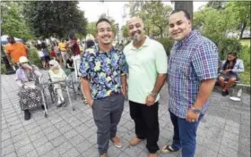 ?? ARNOLD GOLD / HEARST CONNECTICU­T MEDIA ?? Left to right, Fair Haven Alders Kenneth Reveiz, D-14, Ernie Santiago, D-15, and Jose Crespo, D-16, are photograph­ed at a campaign event at Chatham Square Park in New Haven on Saturday.