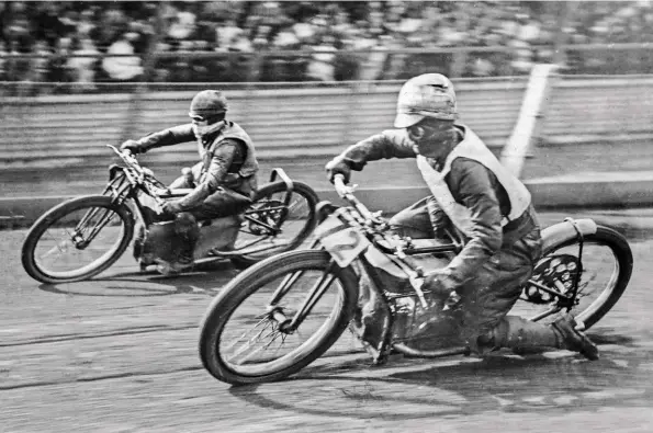  ??  ?? Above: The two women had very different styles. This shot shows how Taylour (on the inside) rode with the leg-trailing style so typical of the era, while Askquith (outside) adopted a foot-forward style, similar to later speedway. In the heat of battle, they have transposed their favoured racing lines; Taylour would normally be giving it full throttle on the outside, with Askquith favouring a tighter line due to her ‘slow in, fast out’ approach