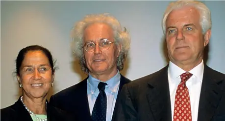  ??  ?? I tre fratelli Benetton: Giuliana (81 anni), Luciano (83 anni) e Gilberto (77 anni). Lo scorso 10 luglio, al’età di 74 anni, è morto il quarto fratello, il più piccolo, Carlo