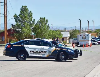  ??  ?? Al lugAr acudieron también elementos de la Policía