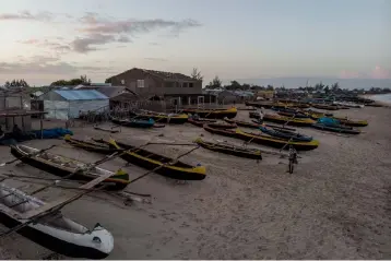  ??  ?? In this file photo shows an areal view of Anakao, a traditiona­l fishing community in southwest Madagascar. Already threatened by the effects of the global warming, Malagasy fishermen see their traditiona­l way of life threatened by the presence in their waters of Chinese fishing boats following the signature of a fishing agreement between Chinese investors and Madagascar parastatal entities. – AFP photo