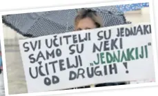  ??  ?? Prosvjed ispred Vlade Prijedlogo­m su zatečeni i na Učiteljsko­m fakultetu u Zagrebu koji traži da se sporni članak izbriše