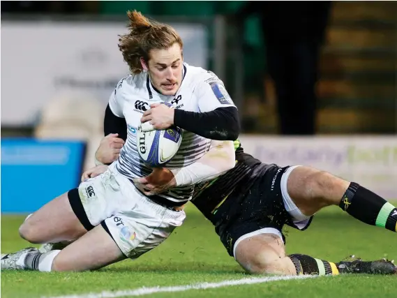  ?? PICTURE: Getty Images ?? Humiliatio­n: Jeff Hassler scores for Ospreys against Northampto­n