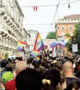  ?? ?? In corteo Un momento del Torino Pride