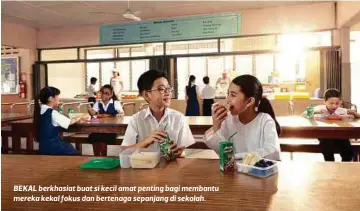  ??  ?? BEKAL berkhasiat buat si kecil amat penting bagi membantu mereka kekal fokus dan bertenaga sepanjang di sekolah.