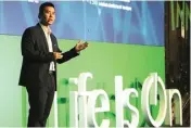  ?? FRIZAL/JAWA POS ?? INOVASI: Partner Project & Ecobuildin­g Business Vice President Schneider Electric Indonesia Martin Setiawan dalam Innovation Summit 2018 di Surabaya kemarin.