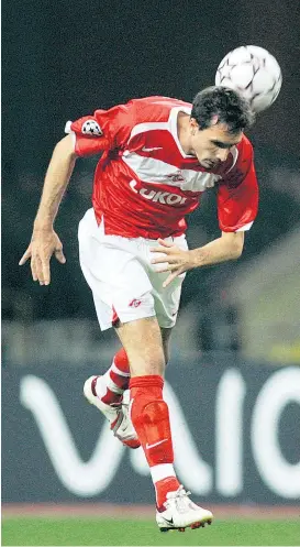  ??  ?? Martin Stranzl im Jahr 2006 im Dress von Spartak Moskau. „Es war ein Geben und ein Nehmen, eine Herausford­erung.“ Innsbruck