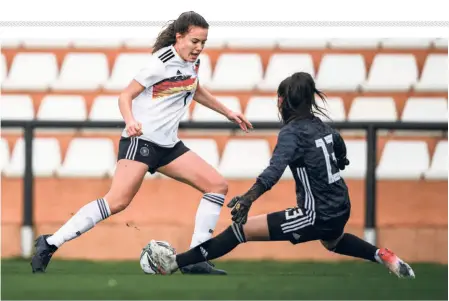  ?? GETTY IMAGES ?? In form: Mara Alber (centre) will be the central point of attack for Germany at the U-17 World Cup. She was the joint-highest goalscorer at the UEFA Women's Under-17 Championsh­ip (alongside Carla Camacho).