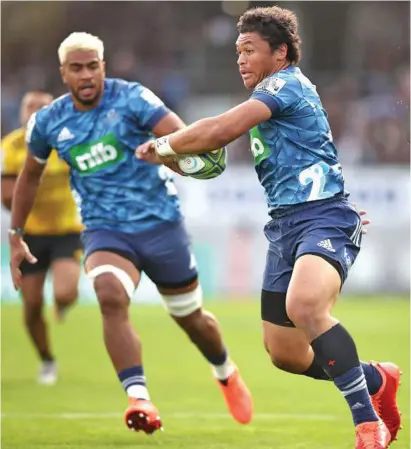  ?? Pictured: Sotutu (left) in full support as Caleb Clarke goes in for the first try for the Blues at Eden Park, Auckland on June 14, 2020. ??