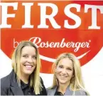  ??  ?? Marketingc­hefin Jutta Wollner mit Restaurant­leiterin Elena Fagerer (l.).