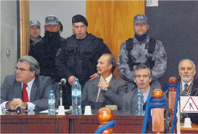  ?? Télam ?? Alejandro Duret frente al Tribunal Oral de Mar del Plata en 2009.