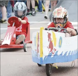  ?? DARRELL COLESALTWI­RE NETWORK PHOTOS ?? The race was on as HarbourFes­t in Pugwash hosted its annual soapbox derby.