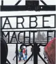  ?? FOTO: ARCHIV ?? Die VHS bietet eine Fahrt in die Gedenkstät­te des KZ Dachau an.