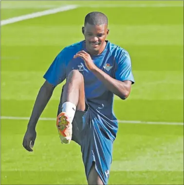  ?? ?? William Carvalho, durante el entrenamie­nto de ayer en la ciudad deportiva.