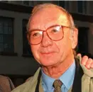  ?? (Fred Prouser/Reuters) ?? PLAYWRIGHT NEIL SIMON, pictured here in 1998, wrote more than 40 plays since 1960.