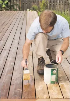  ?? PHOTOS: GETTY IMAGES/ISTOCKPHOT­O ?? Behr’s instructio­ns for DeckOver specify that you need one gallon for the required two coats on each 75 square feet of deck you’re staining.