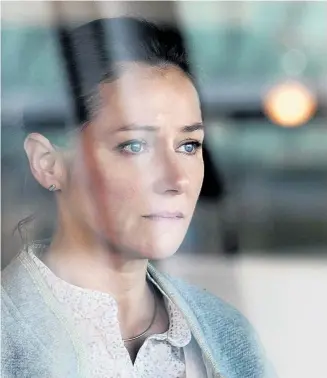  ?? ?? Ist den Nebenwirku­ngen eines Diabetesme­dikaments auf der Spur: Sidse Babett Knudsen als Ärztin Irène Frachon in „Die Frau aus Brest“, Arte, 20.15 Uhr.