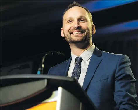  ?? BRANDON HARDER ?? Ryan Meili addresses the crowd at the Delta Hotel with delight as the new leader of the Saskatchew­an New Democrats.