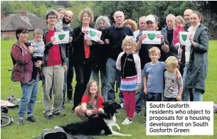  ??  ?? South Gosforth residents who object to proposals for a housing developmen­t on South Gosforth Green