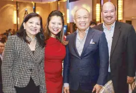  ??  ?? (From left) Ayala Rewards Circle (ARC) president and GM Maria Angelica Rapadas, COO Patricia Manhit, Globe Telecom president and CEO Ernest Cu and ARC vice chairman John Philip Orbeta.
