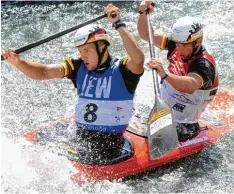  ?? Foto: Schöllhorn ?? Die Kanu Disziplin Canadier Zweier männlich, hier mit Franz Anton und Jan Benzien am Augsburger Eiskanal, soll durch ein Mixed Team ersetzt werden.