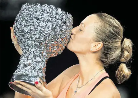  ?? Petra Kvitová triumfoval­a na turnaji Elite Trophy, když všechny soupeřky porazila bez ztráty setu. FOTO ČTK/ AP ?? Suverénní vítězka.