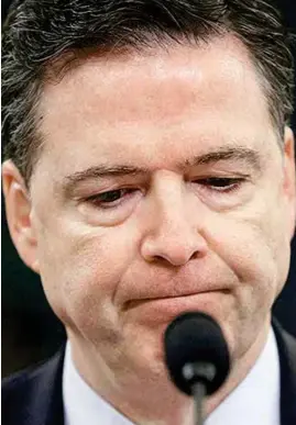  ??  ?? EL CASO. James Comey fue despedido abruptamen­te como director del FBI, en mayo pasado. Se enteró de su salida a través de los medios de comunicaci­ón.