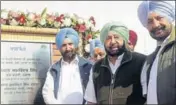  ??  ?? ■ Punjab CM Capt Amarinder Singh after laying the foundation stone of a dairy plant at Bassi Pathana in Fatehgarh Sahib district on Saturday, as ministers SS Randhawa (left) and Balbir Singh Sidhu look on. BHARAT BHUSHAN/HT