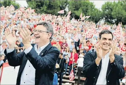  ?? MANUEL BRUQUE / EFE ?? El presidente valenciano, Ximo Puig, y el líder del PSOE, Pedro Sánchez, en la Festa de la Rosa del PSPV