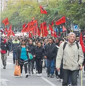  ?? (PEDRO CASTILLO) ?? Reclamos. La crisis ha provocado movilizaci­ones sociales.