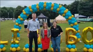  ?? ?? HELPING HAND: Barnsley Central MP Dan Jarvis visited a local charity event last week alongside Labour candidate for Penistone and Stocksbrid­ge, Marie Tidball. He said: “It was a wonderful day and great to be out supporting LimbBo Foundation with Marie Tidball. LimbBo Foundation are a brilliant local charity who go above and beyond to support families living with limb difference­s, from designing and 3D printing adaptation­s, to working with researcher­s, to raising awareness. Jane Hewitt and her team of volunteers do extraordin­ary work to help kids with limb difference­s.”