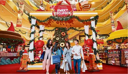  ??  ?? Time for a sugar rush at Sunway Velocity Mall’s Christmas Fun Factory Sweet Escapade.