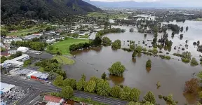  ?? MARK TAYLOR/STUFF ?? Flooding was widespread in the upper North Island, such as in Te Aroha, but the most densely populated area hit was Auckland.