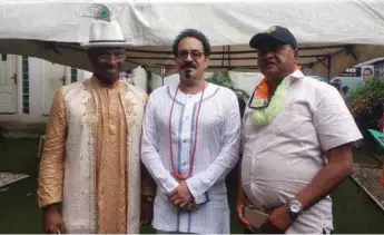  ??  ?? Gaurapad Charities' “Sack your Landlord” stakeholde­rs, Bolaji Rosiji, Tee Mac and Jide Kosoko at the event