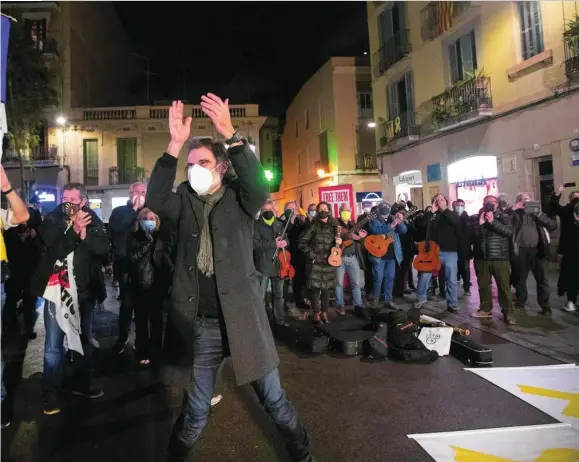  ?? EFE ?? El presidente de Òmnium Cultural, Jordi Cuixart, ayer en un acto antes de regresar a prisión a dormir