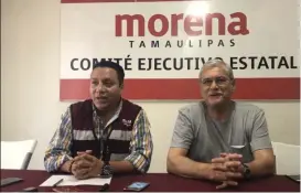  ?? ANTONIO HERNÁNDEZ ?? Renato Molina y Antonio Leal Doria en rueda de prensa.