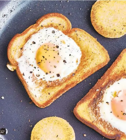  ?? JOE LINGEMAN/THEKITCHNC­OM ?? This dish, eggs in a basket, is simple to make.