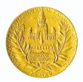  ?? California Historical Society ?? A Panama-Pacific Internatio­nal Exposition Medal of Award.