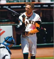  ?? RANDY VAZQUEZ — STAFF PHOTOGRAPH­ER ?? The Giants’ Hunter Pence says everyone will have to make good decisions if the team is going to avoid COVID-19 exposure.