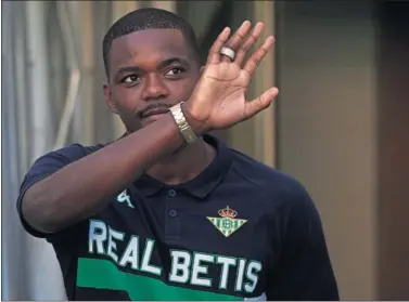  ??  ?? William Carvalho volvió de la convocator­ia con Portugal con una hernia discal y hoy será operado.