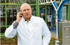  ?? Foto: Bernhard Weizenegge­r ?? Dr. Slawa Miller ist der neue Chefarzt der Unfallchir­urgie in der Günzburger Kreiskli‰ nik. Der 42‰Jährige gilt als fleißig und als Teamplayer.