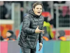  ?? FOTO: DPA ?? Trainer Edin Terzic und der BVB wollen die Titelchanc­e im DFB-Pokal am Leben halten.