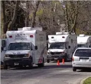  ?? DONOVAN VINCENT/TORONTO STAR ?? Emergency vehicles, right, respond to the former Forest Hill home of Byron Sonne, left, on Wednesday.