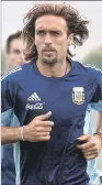  ??  ?? Figura. Batigol destacó en la década de los noventa como futbolista.
