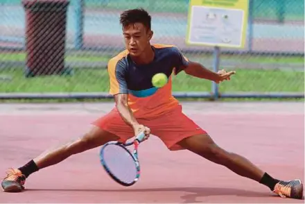  ??  ?? Christian Didier Chin beat seventh-seed Dhruv Sunish in a last eight match of the Asian Junior Championsh­ips (Grade B1) in Pune, India yesterday.