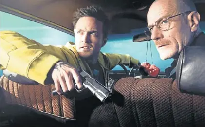  ??  ?? Aaron Paul El actor volverá a hacer de Jesse Pinkman en la precuela de la serie, titulada “Better Call Saul”.